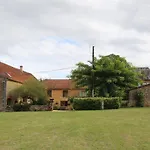 La Vieille Ferme: Superbe Complexe De 3 En Pierre Avec Piscine Au Coeur Du Perigord Noir Prázdninový dům