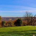 La Vieille Ferme: Superbe Complexe De 3 En Pierre Avec Piscine Au Coeur Du Périgord Noir Saint-Genies