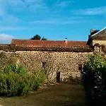 La Vieille Ferme: Superbe Complexe De 3 En Pierre Avec Piscine Au Coeur Du Perigord Noir * Saint-Genies