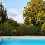 La Vieille Ferme: Superbe Complexe De 3 En Pierre Avec Piscine Au Coeur Du Perigord Noir Prázdninový dům *