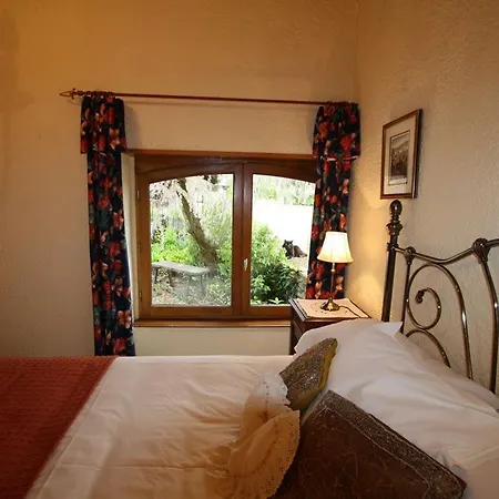 Holiday home La Vieille Ferme: Superbe Complexe De 3 En Pierre Avec Piscine Au Coeur Du Perigord Noir Saint-Genies