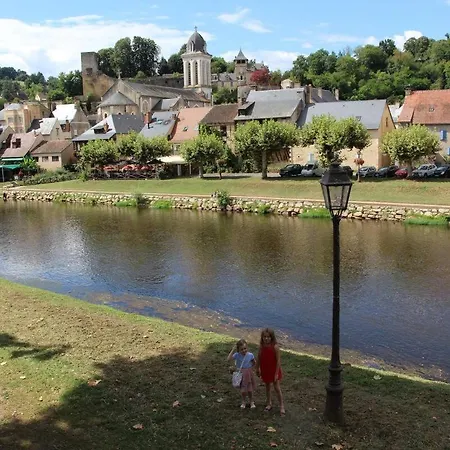 Holiday home La Vieille Ferme: Superbe Complexe De 3 En Pierre Avec Piscine Au Coeur Du Perigord Noir *