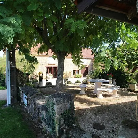 La Vieille Ferme: Superbe Complexe De 3 En Pierre Avec Piscine Au Coeur Du Perigord Noir Saint-Genies