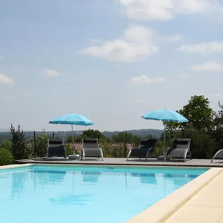 펜션 La Vieille Ferme: Superbe Complexe De 3 En Pierre Avec Piscine Au Coeur Du Perigord Noir