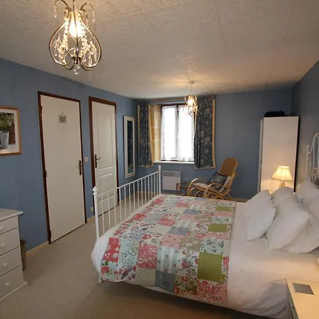 La Vieille Ferme: Superbe Complexe De 3 En Pierre Avec Piscine Au Coeur Du Perigord Noir Holiday home