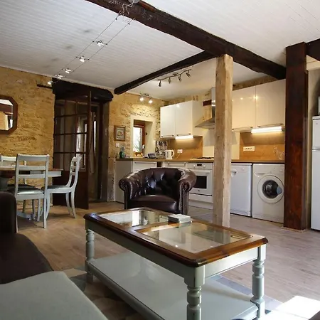 Holiday home La Vieille Ferme: Superbe Complexe De 3 En Pierre Avec Piscine Au Coeur Du Perigord Noir