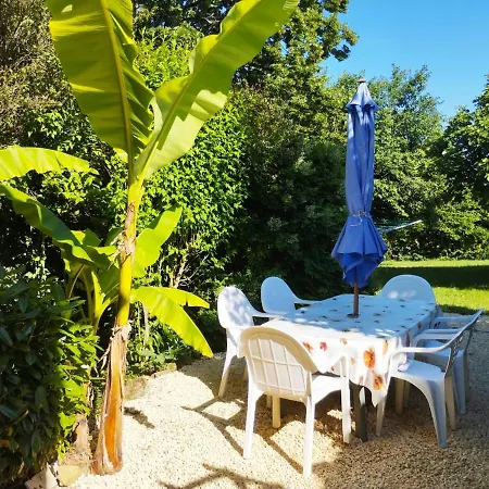Дом отдыха La Vieille Ferme: Superbe Complexe De 3 En Pierre Avec Piscine Au Coeur Du Perigord Noir