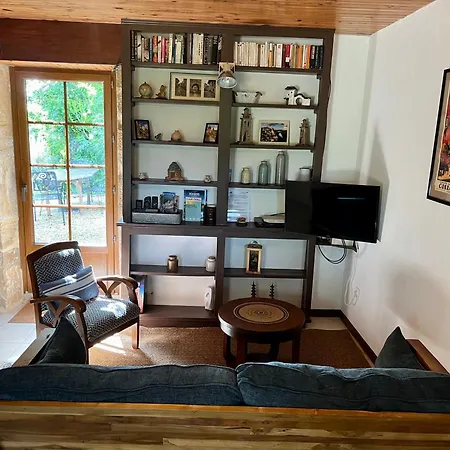 펜션 La Vieille Ferme: Superbe Complexe De 3 En Pierre Avec Piscine Au Coeur Du Perigord Noir
