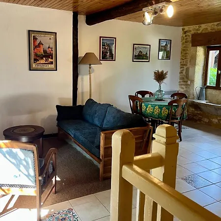 펜션 La Vieille Ferme: Superbe Complexe De 3 En Pierre Avec Piscine Au Coeur Du Perigord Noir Saint-Genies