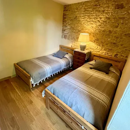 펜션 La Vieille Ferme: Superbe Complexe De 3 En Pierre Avec Piscine Au Coeur Du Perigord Noir